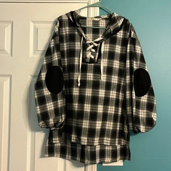 Top - Picture 1 of 5